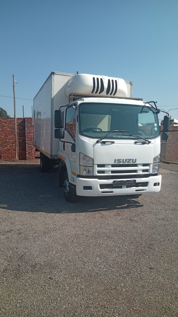 ISUZU FRR550